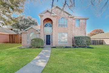 715 South Parks Drive DESOTO, TX 75115